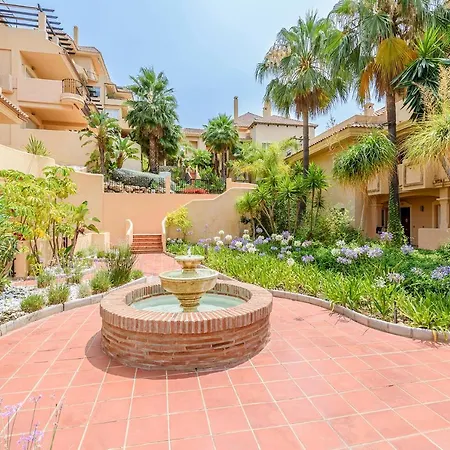 Апартаменти Alcam Aloha Deluxe 42 *