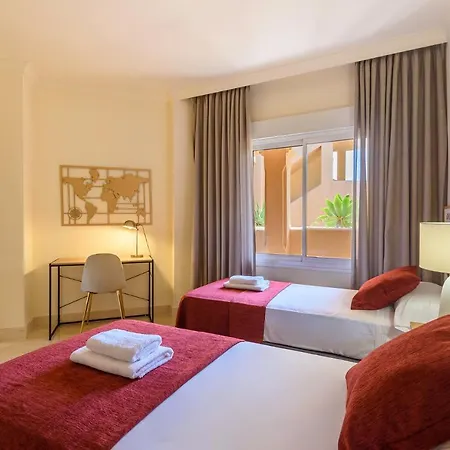 Alcam Aloha Deluxe 42 マルベーリャ